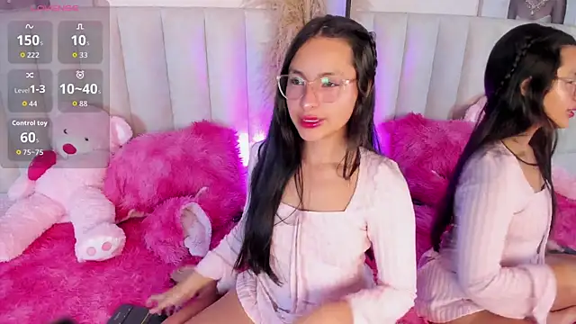 Snapshot of Annie__2 chatting on October 30, 12:17 pm Annie 2 online show from October 30, 12:17 pm