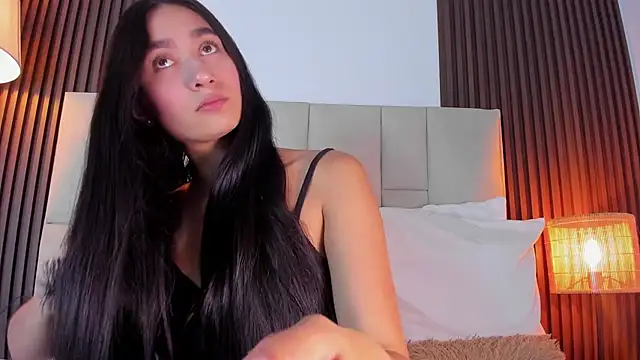 Nicolqueen  online show from April 23, 11:20 am