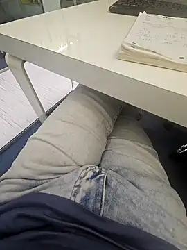 Snapshot of Gamecoc chatting on November 1, 9:11 am Gamecoc online show from November 1, 9:11 am