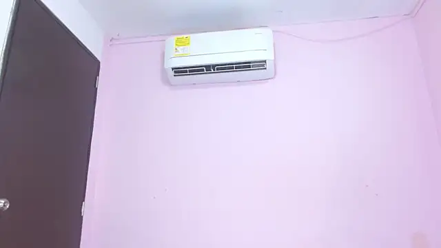 kiity horny  online show from October 8, 12:36 pm