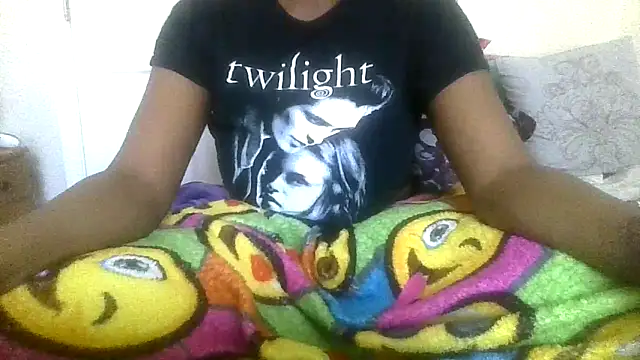 Snapshot of prettymaa chatting on December 22, 5:32 pm prettymaa online show from December 22, 5:32 pm