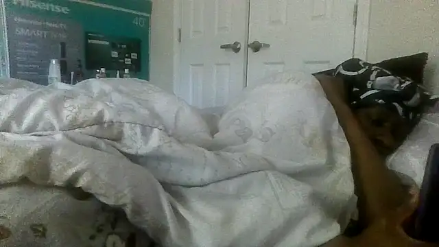Snapshot of prettymaa chatting on April 21, 7:28 pm prettymaa online show from April 21, 7:28 pm