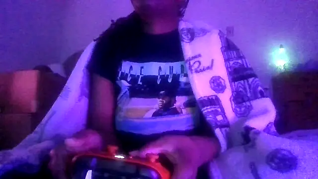 Snapshot of prettymaa chatting on May 18, 6:08 am prettymaa online show from May 18, 6:08 am