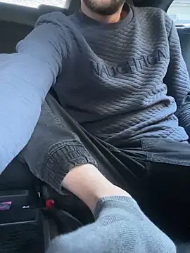 Snapshot of bmwe71 chatting on October 23, 1:21 pm bmwe71 online show from October 23, 1:21 pm