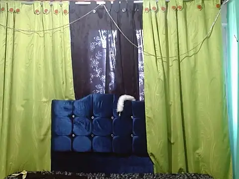 canelasexy 1 online show from July 1, 7:24 pm