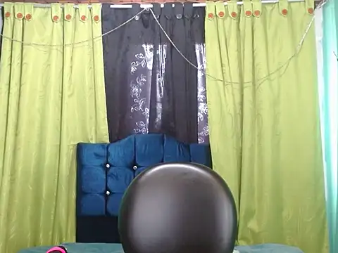 canelasexy 1 online show from July 22, 8:00 pm
