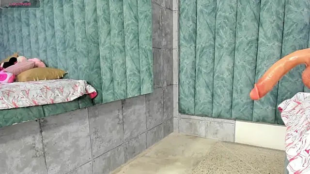 Snapshot of LizzyOlsen chatting on October 30, 5:53 am LizzyOlsen online show from October 30, 5:53 am