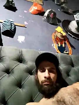 hairy mannn online show from October 3, 4:48 pm