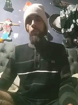 hairy mannn online show from June 11, 3:59 am