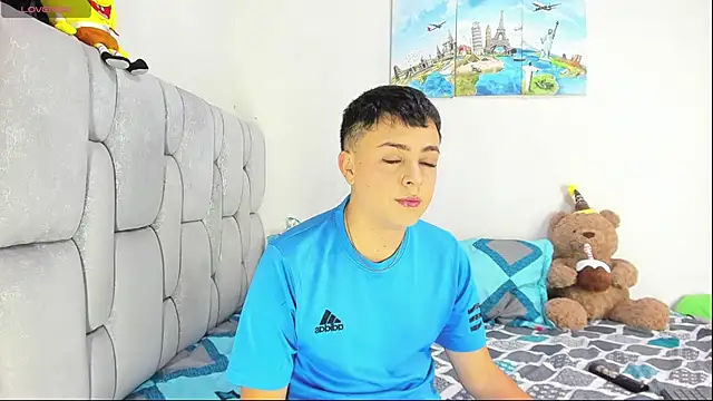 christopher Hot online show from February 6, 12:37 am