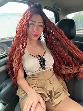 Snapshot of roxyrougee chatting on June 11, 12:36 pm roxyrougee online show from June 11, 12:36 pm