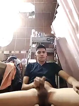 aispuro8505 online show from September 19, 6:37 am