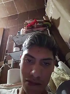 aispuro8505 online show from February 15, 8:02 am