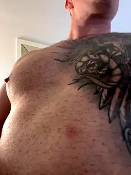 DILFiGuess11 online show from November 15, 12:52 am