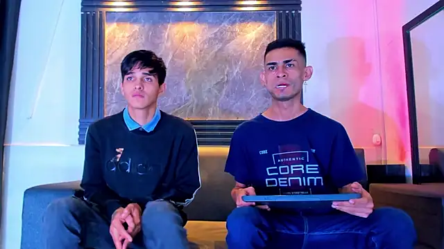 Snapshot of Golldens_Dreamss chatting on November 9, 11:30 am Golldens Dreamss online show from November 9, 11:30 am