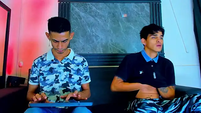 Snapshot of Golldens_Dreamss chatting on November 12, 12:49 pm Golldens Dreamss online show from November 12, 12:49 pm