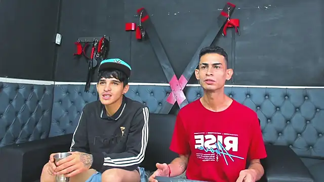 Snapshot of Golldens_Dreamss chatting on November 15, 11:51 am Golldens Dreamss online show from November 15, 11:51 am