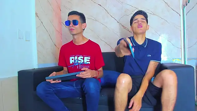 Snapshot of Golldens_Dreamss chatting on November 26, 1:12 pm Golldens Dreamss online show from November 26, 1:12 pm