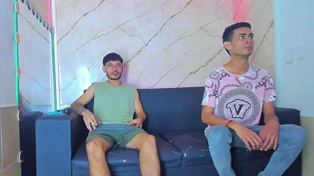 Snapshot of Golldens_Dreamss chatting on November 30, 11:58 am Golldens Dreamss online show from November 30, 11:58 am