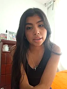 Snapshot of DianeSuns_ chatting on November 17, 10:04 pm DianeSuns online show from November 17, 10:04 pm