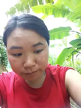 may-squirl online show from September 12, 8:25 am