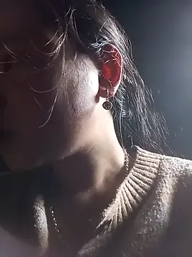 may-squirl online show from November 18, 1:44 am