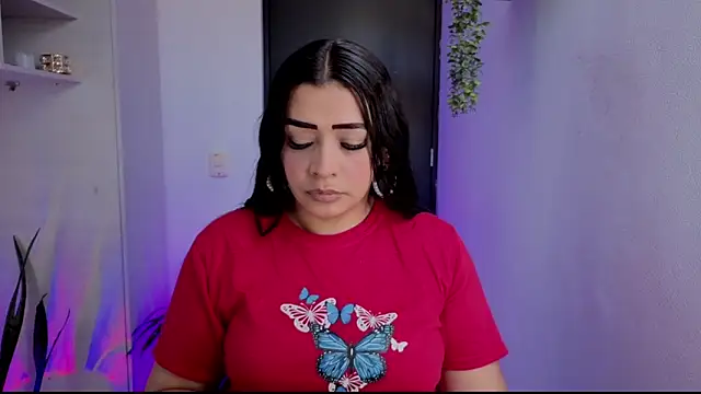 Kayleemorales online show from May 24, 3:50 pm