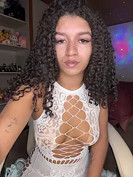 Snapshot of larajuli chatting on July 26, 6:37 pm larajuli online show from July 26, 6:37 pm
