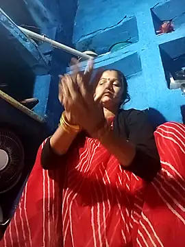 Snapshot of Jooli_xx chatting on November 26, 11:39 pm Jooli xx online show from November 26, 11:39 pm