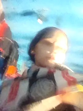 Snapshot of Jooli_xx chatting on November 27, 12:40 pm Jooli xx online show from November 27, 12:40 pm