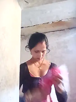 Snapshot of Jooli_xx chatting on December 5, 2:09 am Jooli xx online show from December 5, 2:09 am