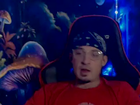 Snapshot of YoBlezz chatting on November 26, 7:20 am YoBlezz online show from November 26, 7:20 am