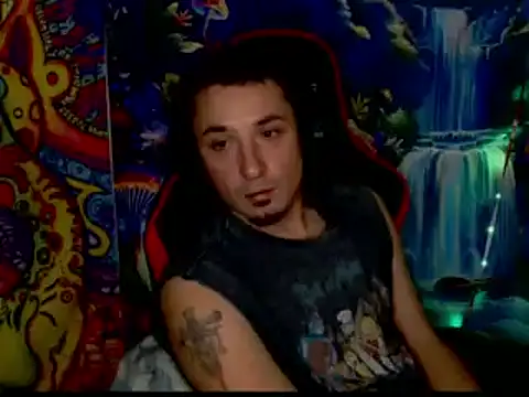 Snapshot of YoBlezz chatting on December 4, 8:12 am YoBlezz online show from December 4, 8:12 am