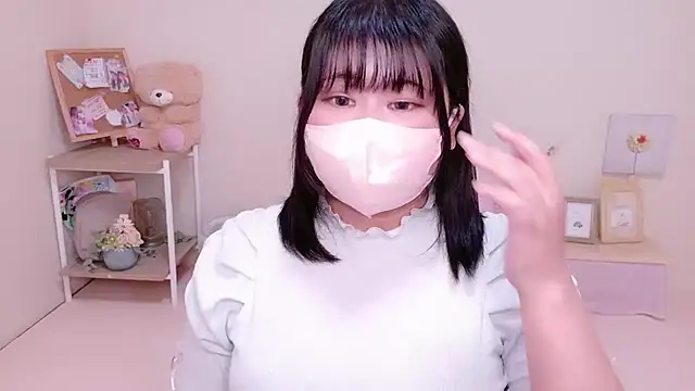 Snapshot of NANAMInn_ chatting on December 18, 11:05 am NANAMInn online show from December 18, 11:05 am