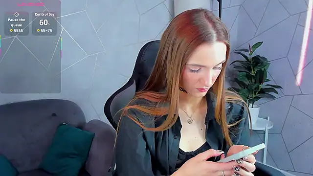 Alisha Green online show from October 15, 9:31 am