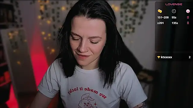 Snapshot of raspberry__girl_ chatting on October 8, 9:56 pm raspberry girl online show from October 8, 9:56 pm