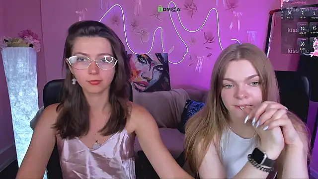 Snapshot of kitniss_dreamy chatting on July 18, 7:17 pm kitniss dreamy online show from July 18, 7:17 pm