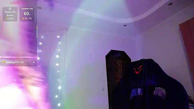 Snapshot of Wicked_cookie chatting on November 8, 12:00 am Wicked cookie online show from November 8, 12:00 am