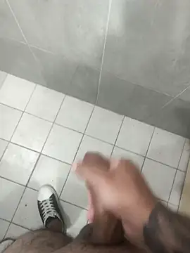 Snapshot of rorope chatting on December 13, 10:59 pm rorope online show from December 13, 10:59 pm