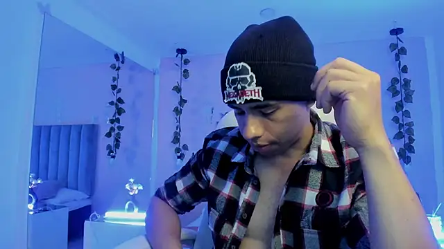 Muscle Scott online show from November 3, 12:28 pm