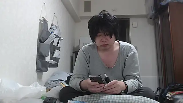 raterate555 online show from February 18, 2:51 am