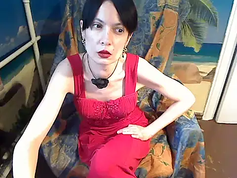 Snapshot of Bastet12 chatting on June 11, 10:35 am Bastet12 online show from June 11, 10:35 am