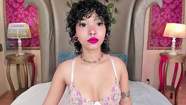 DaniCollinn  online show from December 20, 12:56 pm