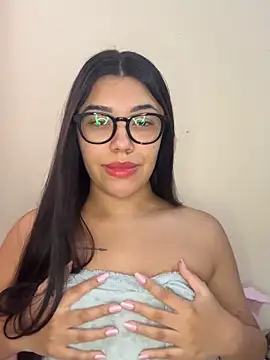 Alexa69xx online show from December 16, 3:39 pm