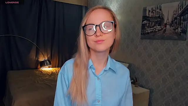 SoonMoor online show from November 6, 6:42 pm