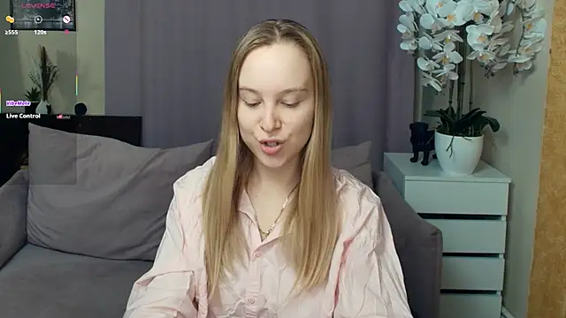 SoonMoor online show from January 8, 7:05 pm