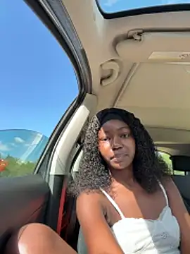 ebonysweetyy online show from April 23, 1:35 pm