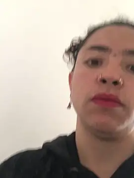 Snapshot of Paris_11 chatting on September 29, 4:23 pm Paris 11 online show from September 29, 4:23 pm