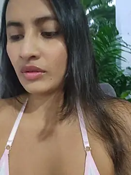 Snapshot of Rumy_2005 chatting on March 1, 11:12 am Rumy 2005 online show from March 1, 11:12 am