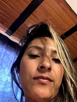 Snapshot of Berta_arevalo_blsd chatting on November 23, 7:35 pm Berta arevalo blsd online show from November 23, 7:35 pm